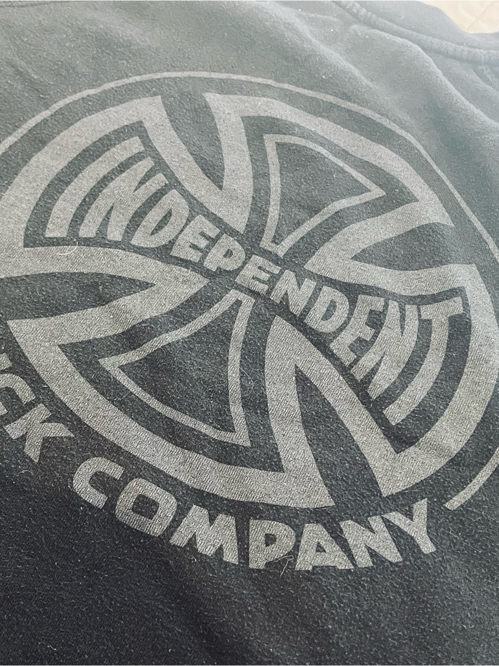 Independent Truck Company Men's XL Y2K Skate Crew Neck Sweatshirt Black Vintage - Picture 3 of 12